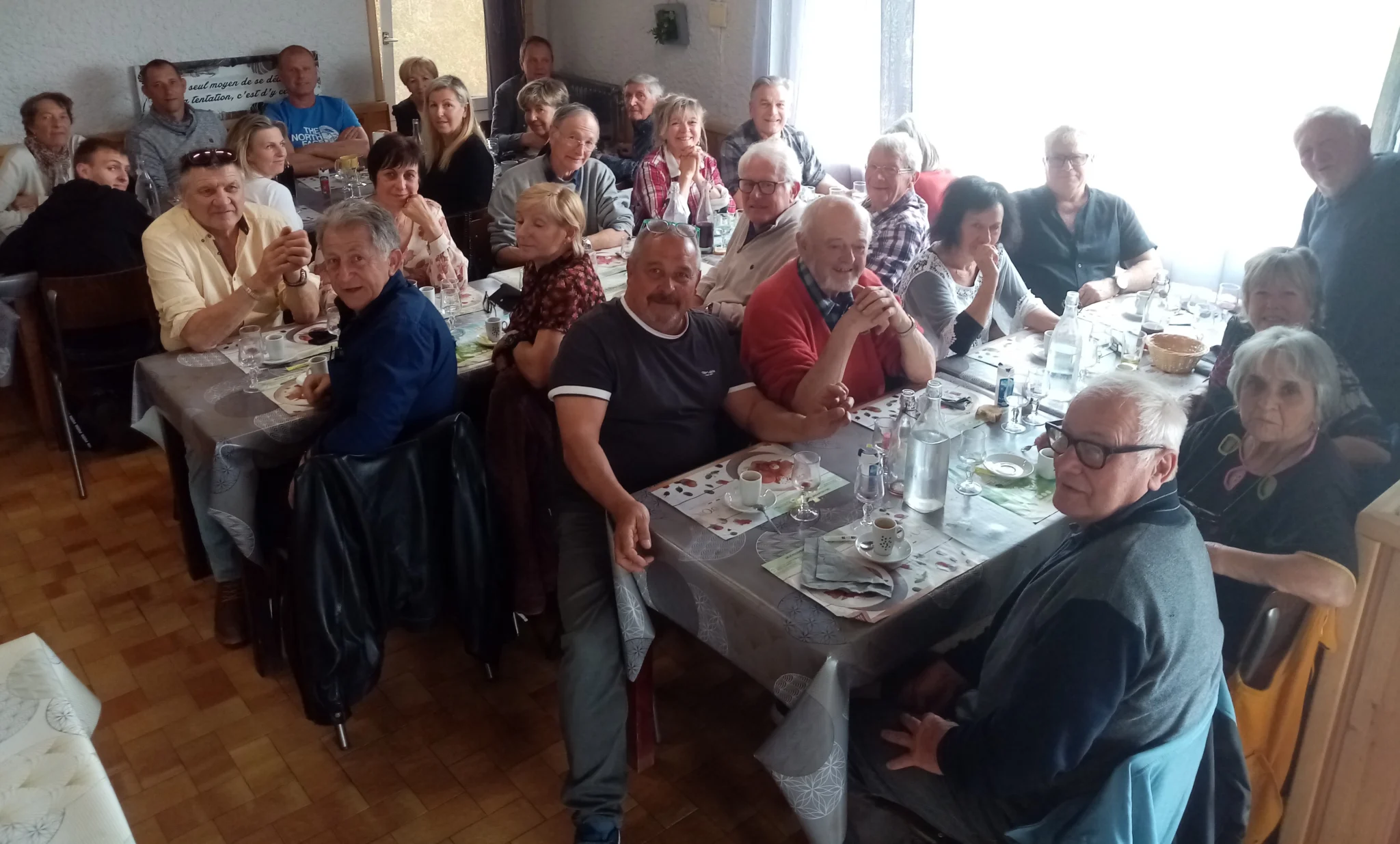 Le Groupe Au Restaurant