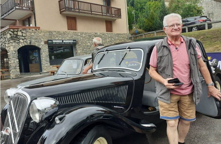 Les Tacots De L Oisans Etaient Presents Avec Une Vingtaine De Vehicules Photo Le Dl Aliette Viard 1724168537